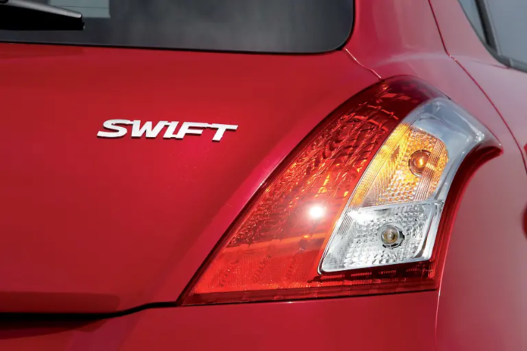 52-SWIFT-Detail
