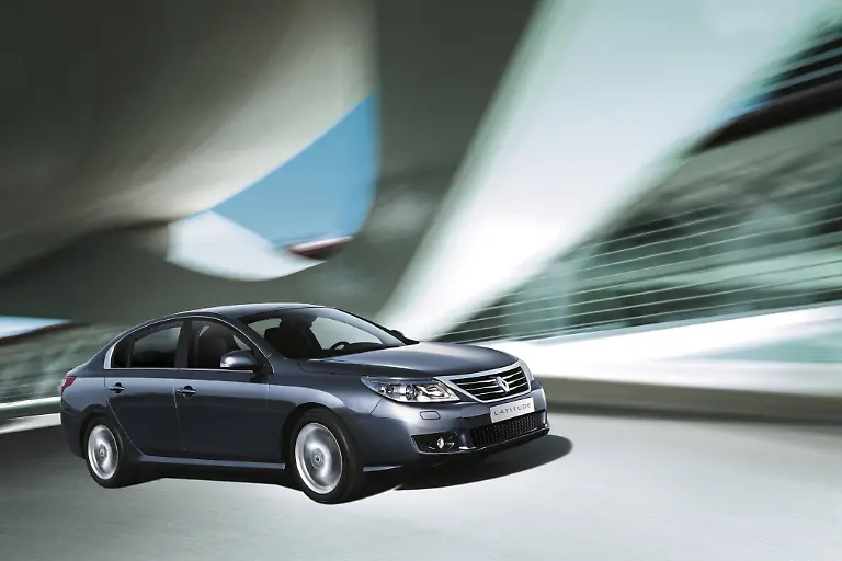 RenaultLatitude10111001