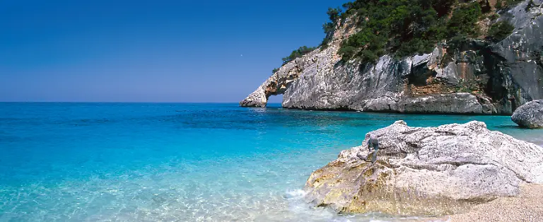 Baunei-Felsentor-Cala-Goloritze