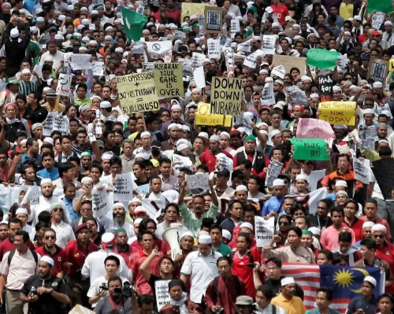 2011-02-04T094830Z-01-BAZ51-RTRMDNP-3-MALAYSIA-JPG-preview2-1