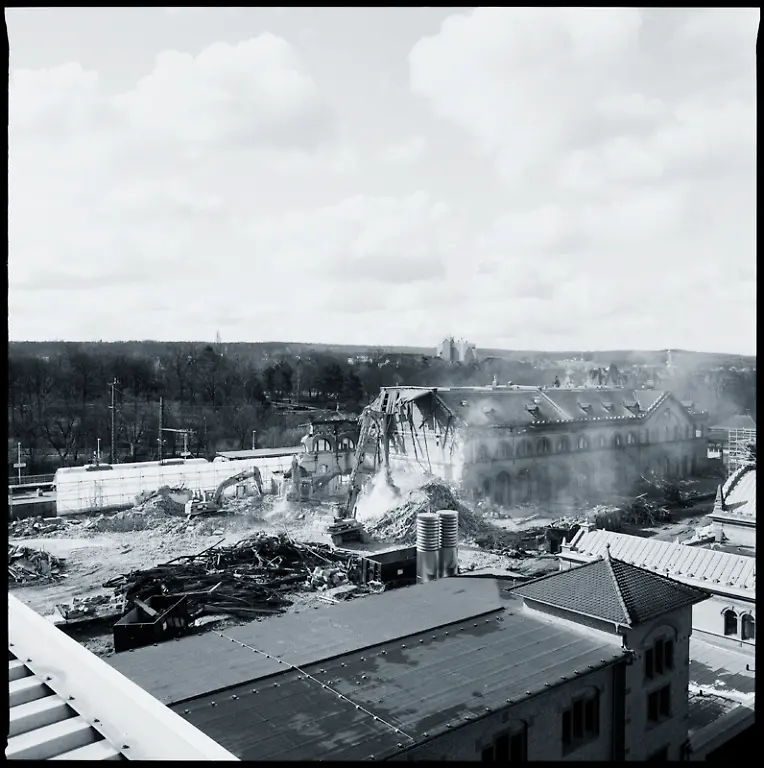 26-ic-hotelganz070403