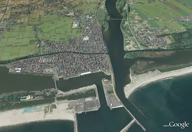 Sendai-Yuriage-neighborhood-looking-west-2008