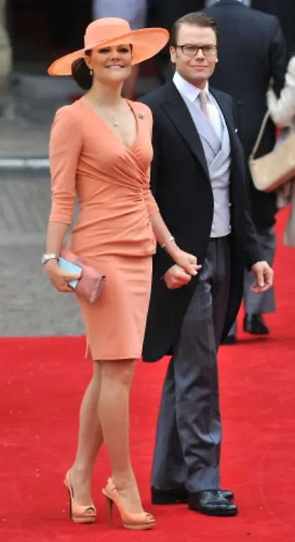 2011-04-29T094702Z-01-SROY604-RTRMDNP-3-BRITAIN-WEDDING-JPG-preview2