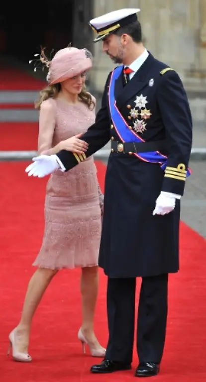 2011-04-29T095539Z-01-SROY608-RTRMDNP-3-BRITAIN-WEDDING-JPG-preview2