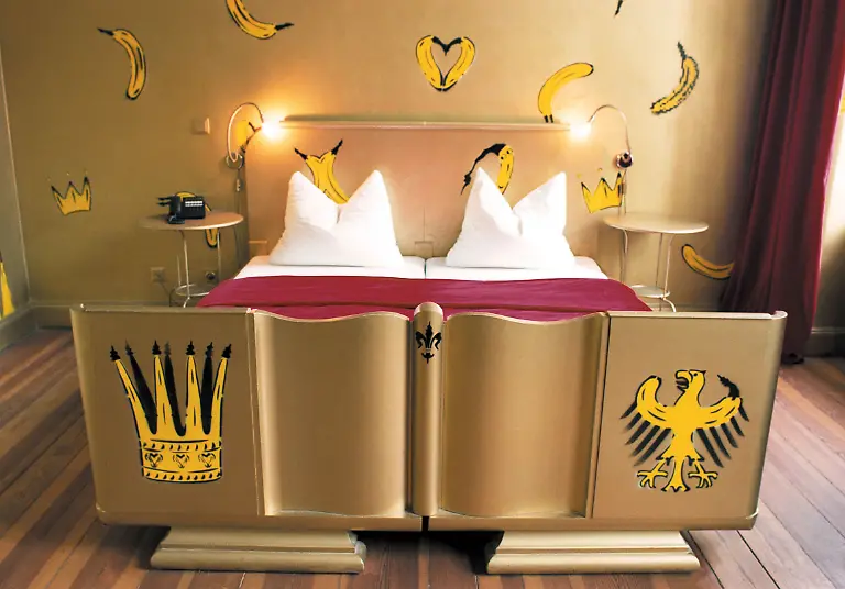102-Bett