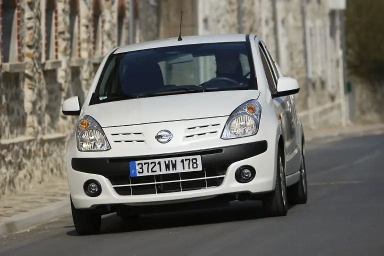 NissanPixoMore120411