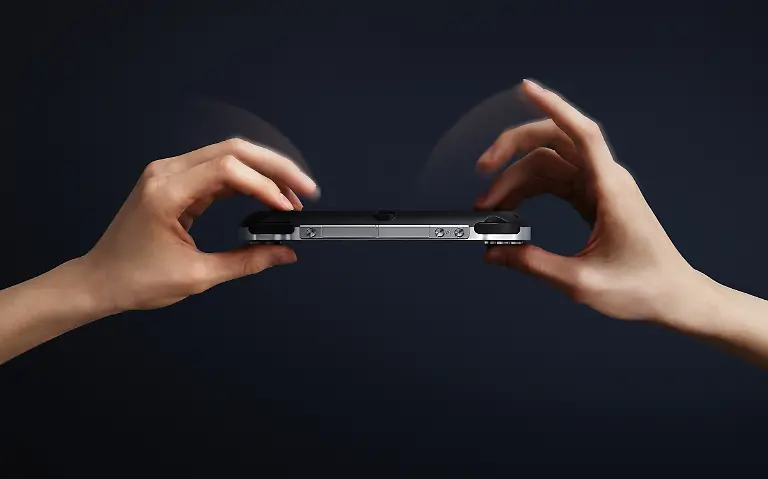 PSVita-B-Hand-top-neu
