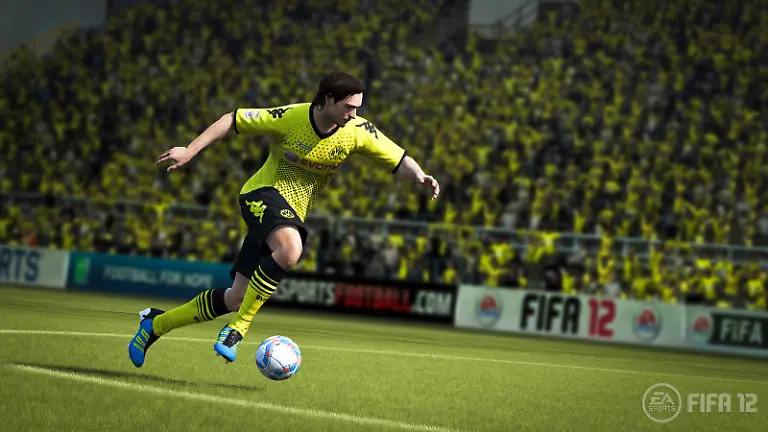 FIFA12-hummels-run-WM