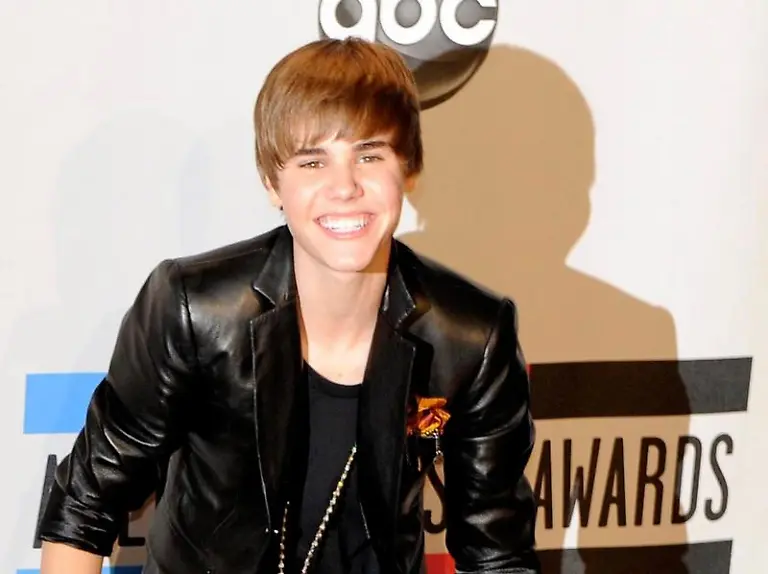 Justin-Bieber-bei-den-American-Music-Awards-in-Los-Angeles