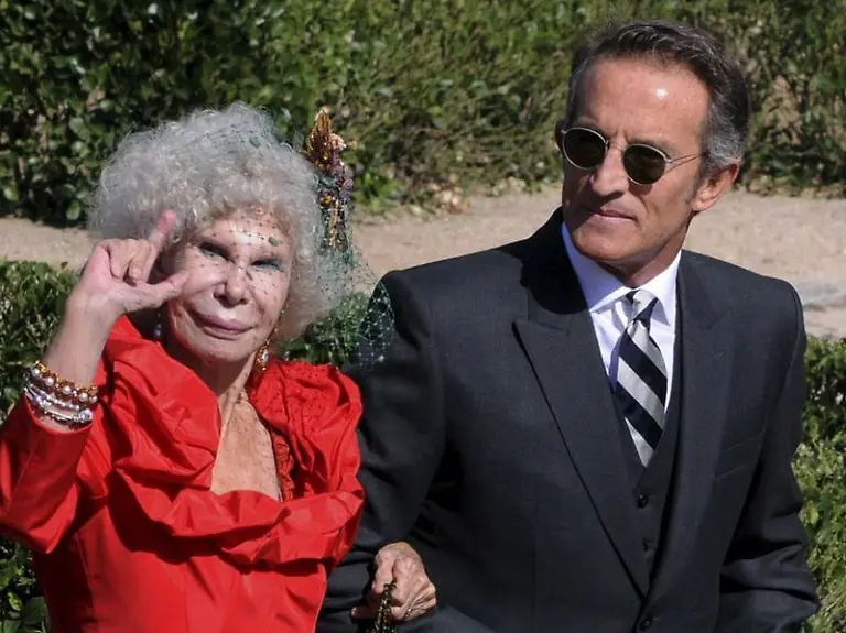 Cayetana-Fitz-James-Stuart-die-Herzogin-von-Alba-und-Alfonso-Diez-haben-geheiratet