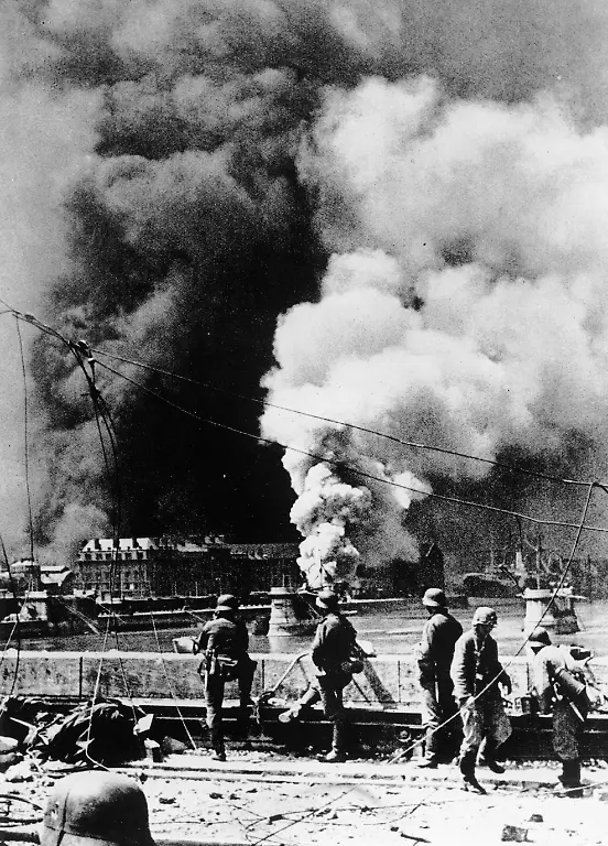 Heesters-Deutsche-Rotterdam-Mai-1940