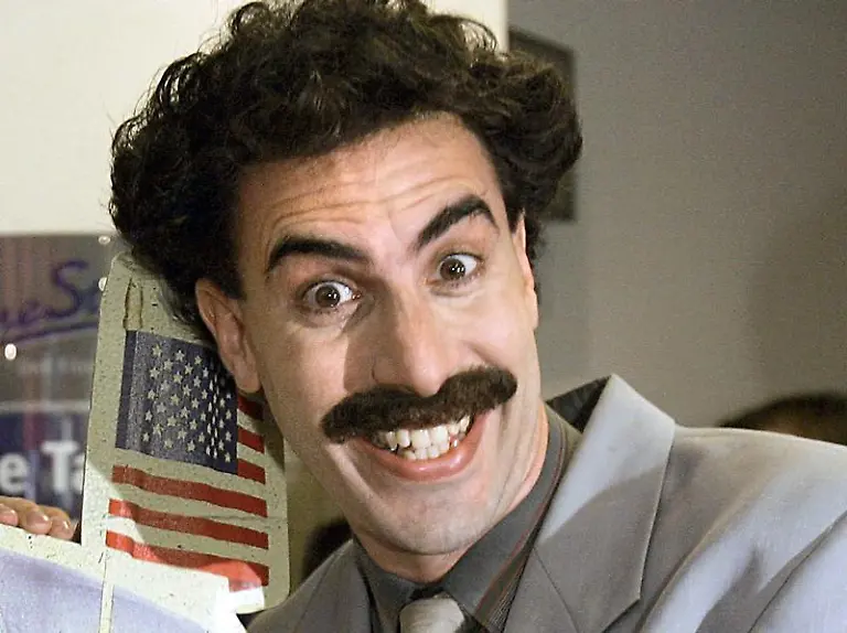 Sacha-Baron-Cohen-outet-sich-als-persoenlicher-Freund-des-britischen-Strassenkuenstlers-Banksy