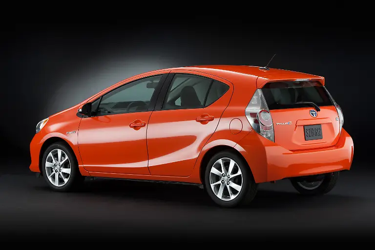 prius-c-002