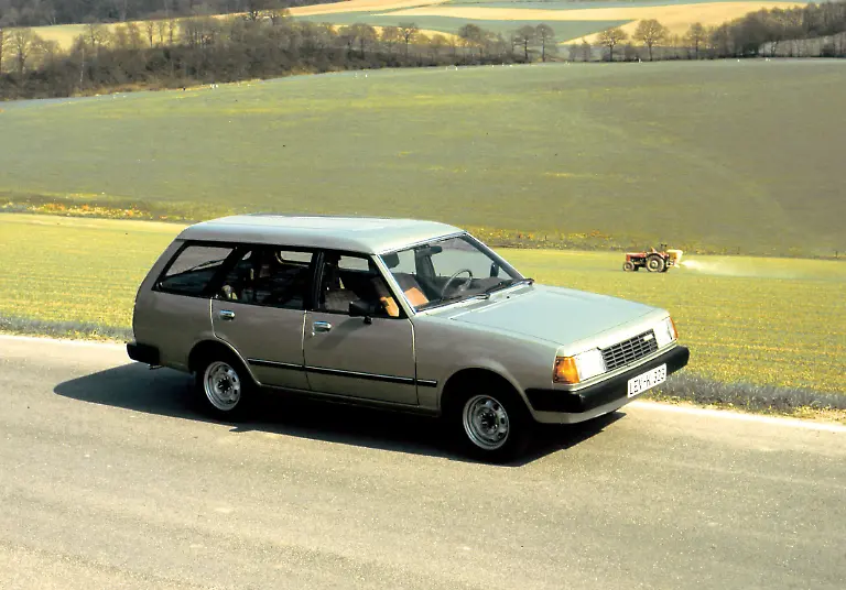 323-Kombi-1981-de-jpg300