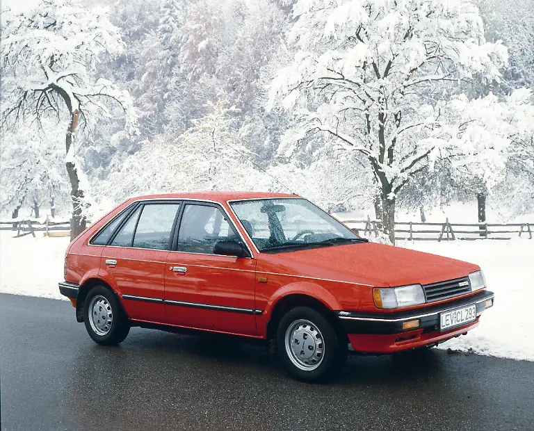 Mazda-323-1985-de-jpg300