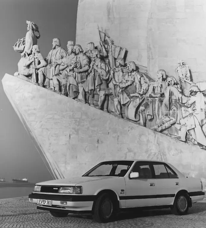 Mazda-929-1988-de-jpg300