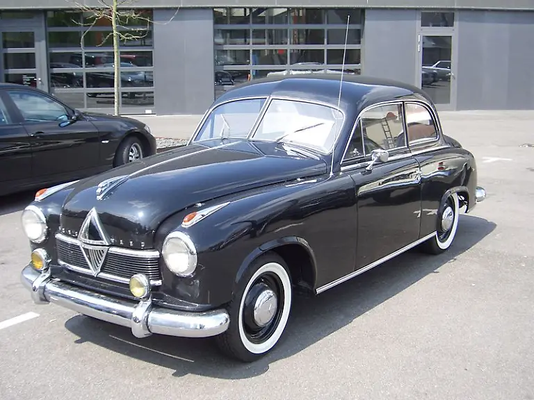 800px-Borgward-Hansa-1800-2door-1952-1954-frontleft-2008-04-24-A