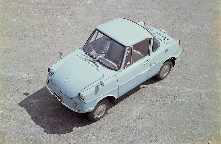 Mazda-R-360-Coupe-1960-1-de-jpg300