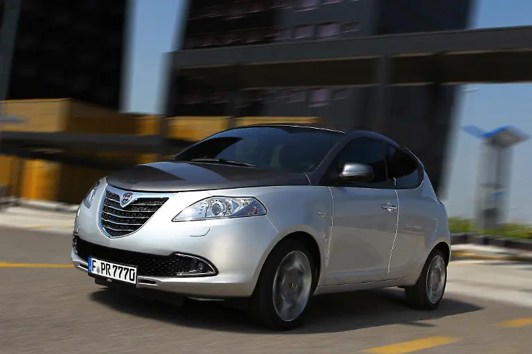 LanciaYpsilon161001