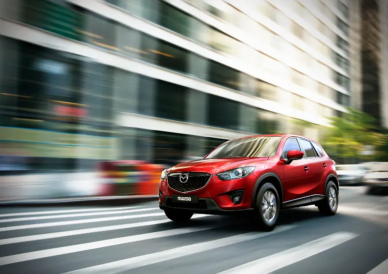 CX-5-2011-zealred-action-02-jpg300