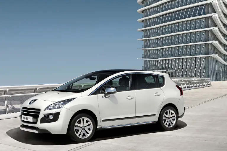 xPeugeot3008Hy070212001
