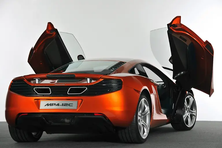 McLarenMP4-241104