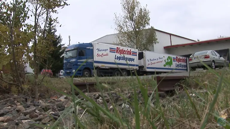 gigaliner-bahn-schienen