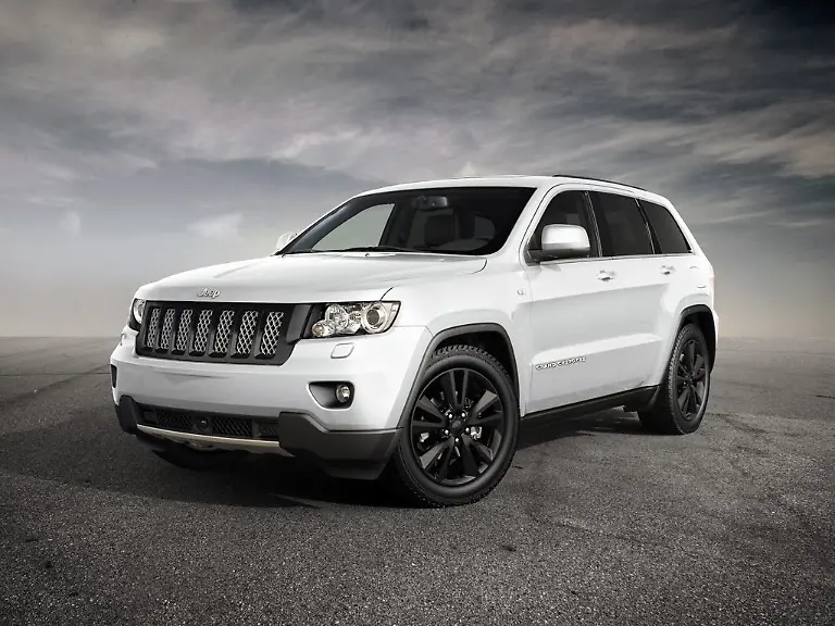 120220-J-Grand-Cherokee-Geneva-2012-01