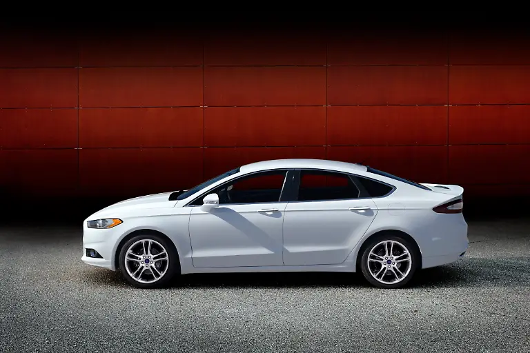 FordFusion09011203