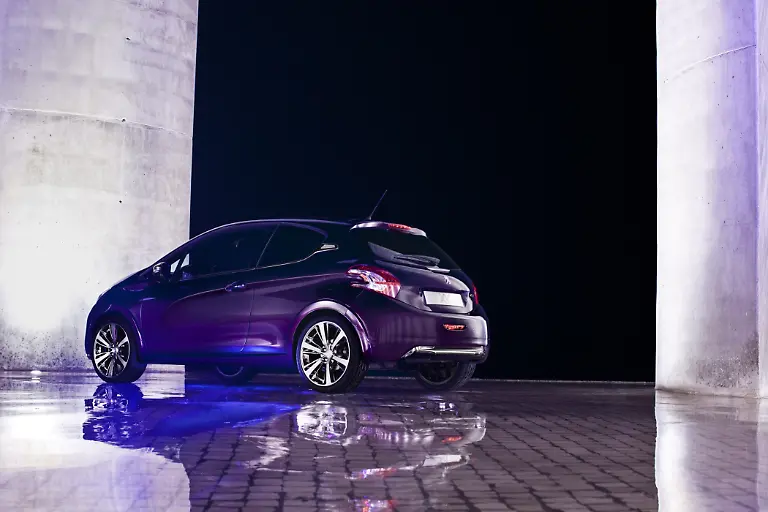 Peugeot208XY17021202