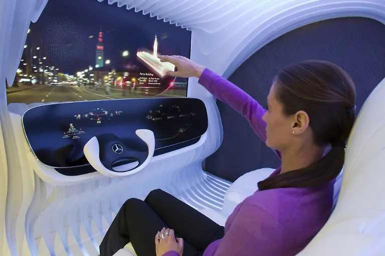 01MercedesDice-Bildschirm