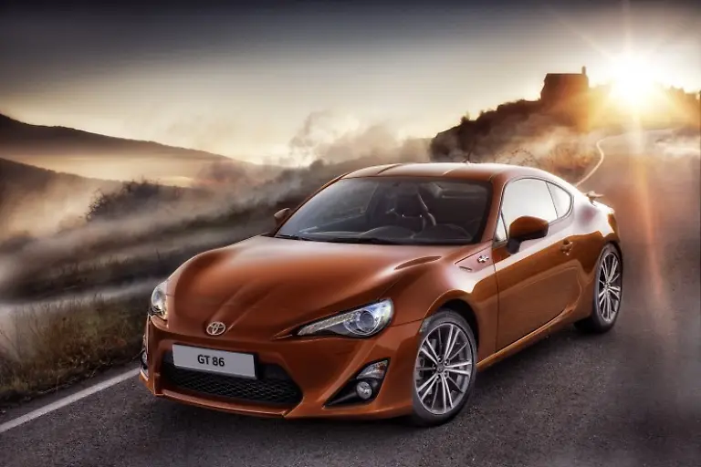 Toyota-GT-86-20152-lores
