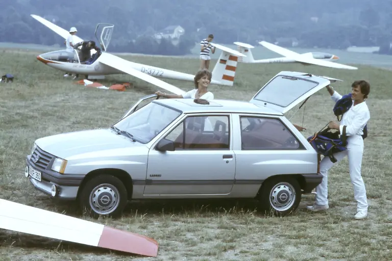 02OpelCorsaAab1982QuelleOpel