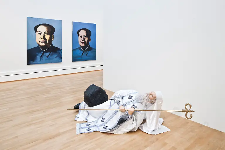 29-Ausstellungsansicht-Maos-Pope