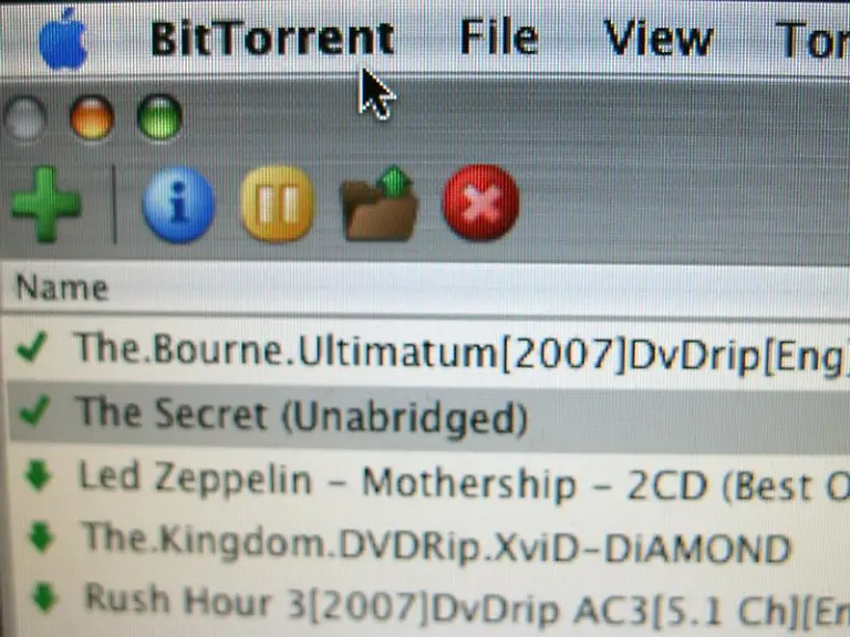 Ueber-die-Tauschboerse-Bit-Torrent-laden-viele-Nutzer-Raubkopien-von-Musik-und-Filmen-herunter-Jeder-Vierte-findet-das-akzeptabel