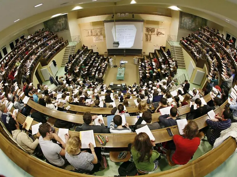 Besser-nicht-schummeln-Studenten-muessen-bei-Plagiaten-mit-einer-bundesweiten-Exmatrikulation-rechnen