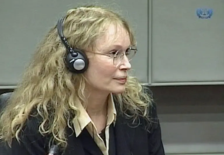 2010-farrow