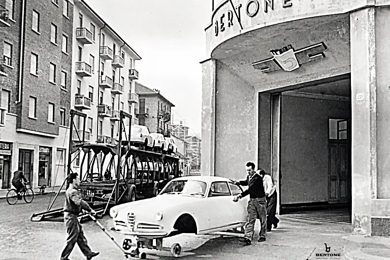 04AlfaRomeoGiuliettaSprint1954QuelleBertone