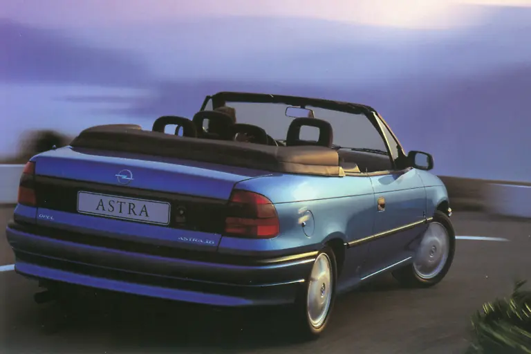 18OpelAstraFCabrioAb1993Quelleautodrom