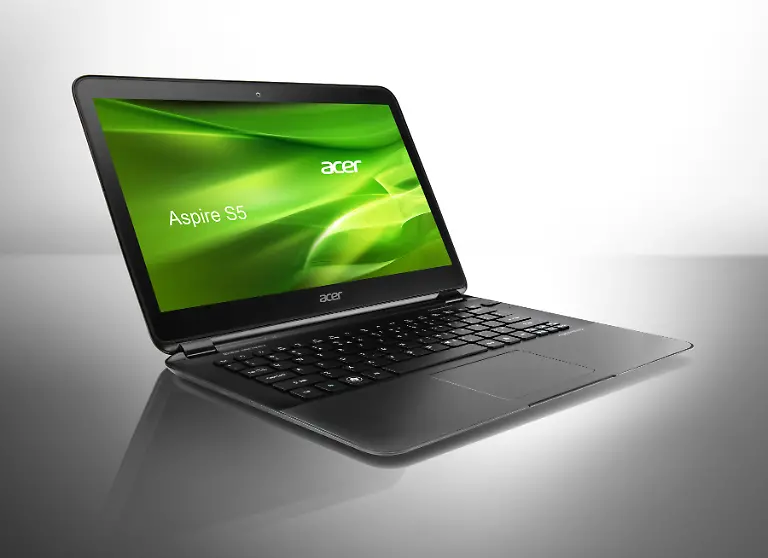 Acer-Ultrabook-Aspire-S5-08-lfv-open