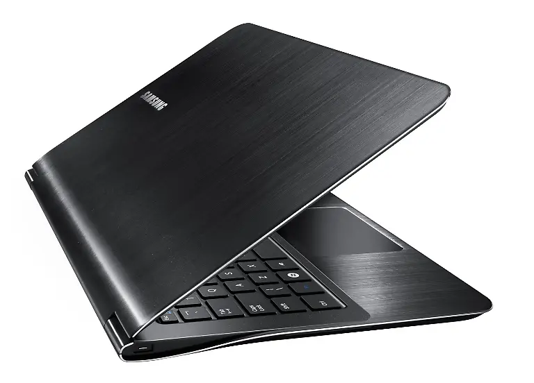 Samsung-900x3a-presse05
