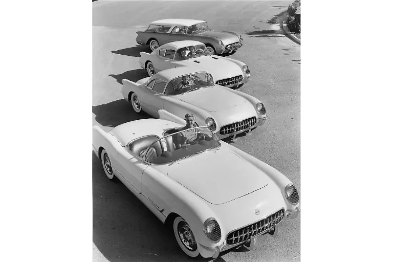 02VierKonzepteAufCorvettePlattform1953