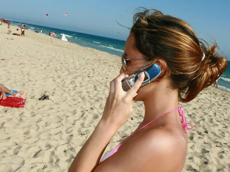 Mobiles-Telefonieren-aus-dem-Ausland-wird-immer-preiswerter