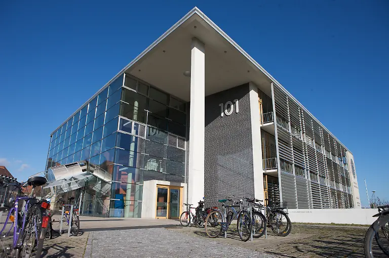 Technische-Fakultaet-uni-freiburg-by-mesenholl