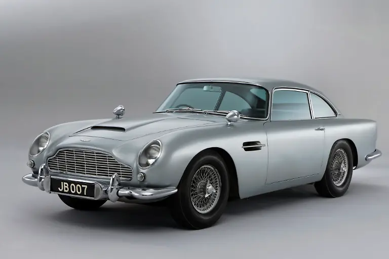 Astonmartin-1872012-1