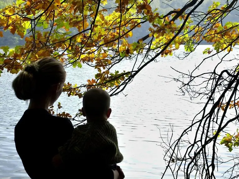 Im-ersten-Halbjahr-2011-wurden-35-Prozent-der-Antraege-auf-Mutter-Kind-Kuren-abgelehnt-2012-waren-es-nur-noch-21-Prozent