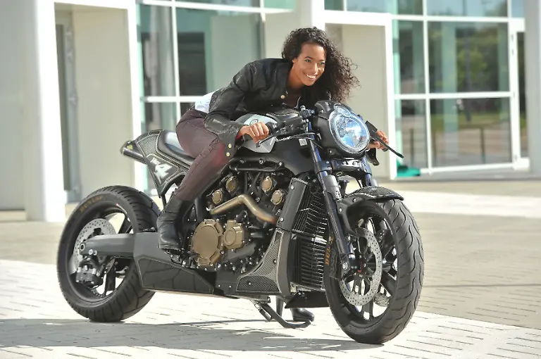 intermot-12-003-022
