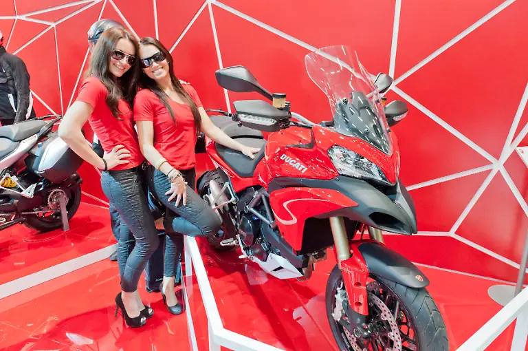 intermot-12-017-032