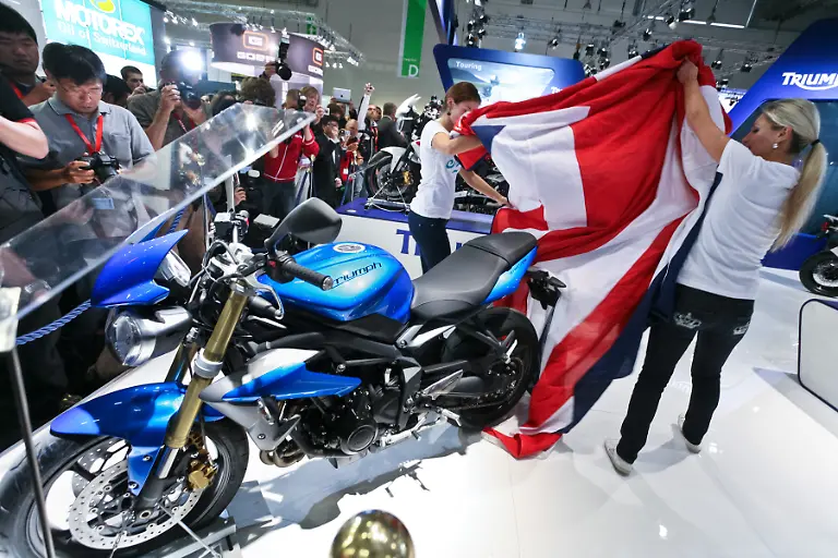 intermot-12-013-004