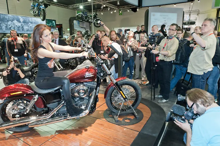 intermot-12-014-023